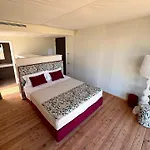 Poderi Arcangelo Glamping ラグジュアリーテント サン・ジミニャーノ