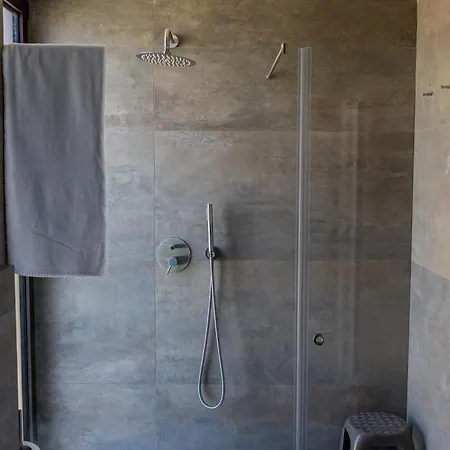 Luxe tent Poderi Arcangelo Glamping San Gimignano
