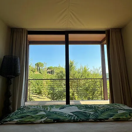 Poderi Arcangelo Glamping * 圣吉米纳诺