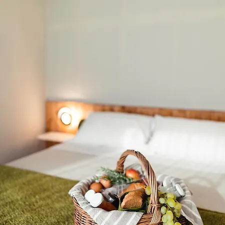 Poderi Arcangelo Glamping * 圣吉米纳诺