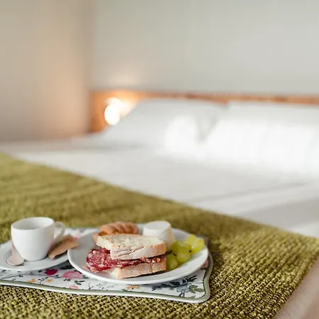 Poderi Arcangelo Glamping 豪华帐篷 圣吉米纳诺